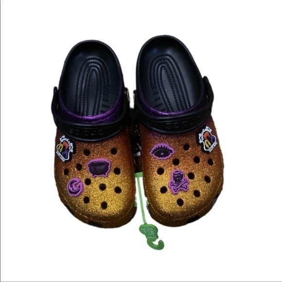 Hocus Pocus crocs size 6 - Picture 2 of 2